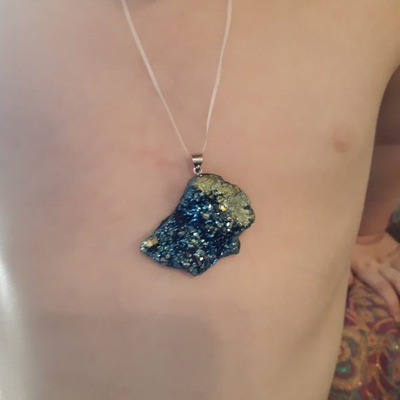 New Titanium Druzy Pendant. - Picture 8 of 8